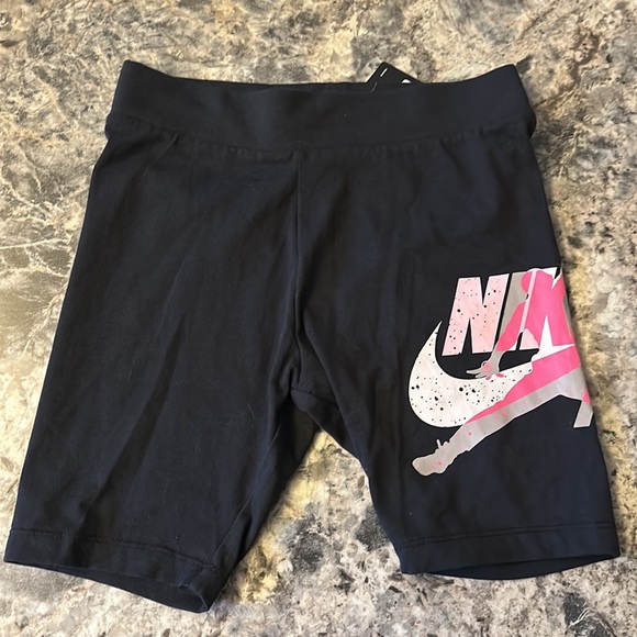 Nike Girls Athletic Short (L) - Picture 2 of 4